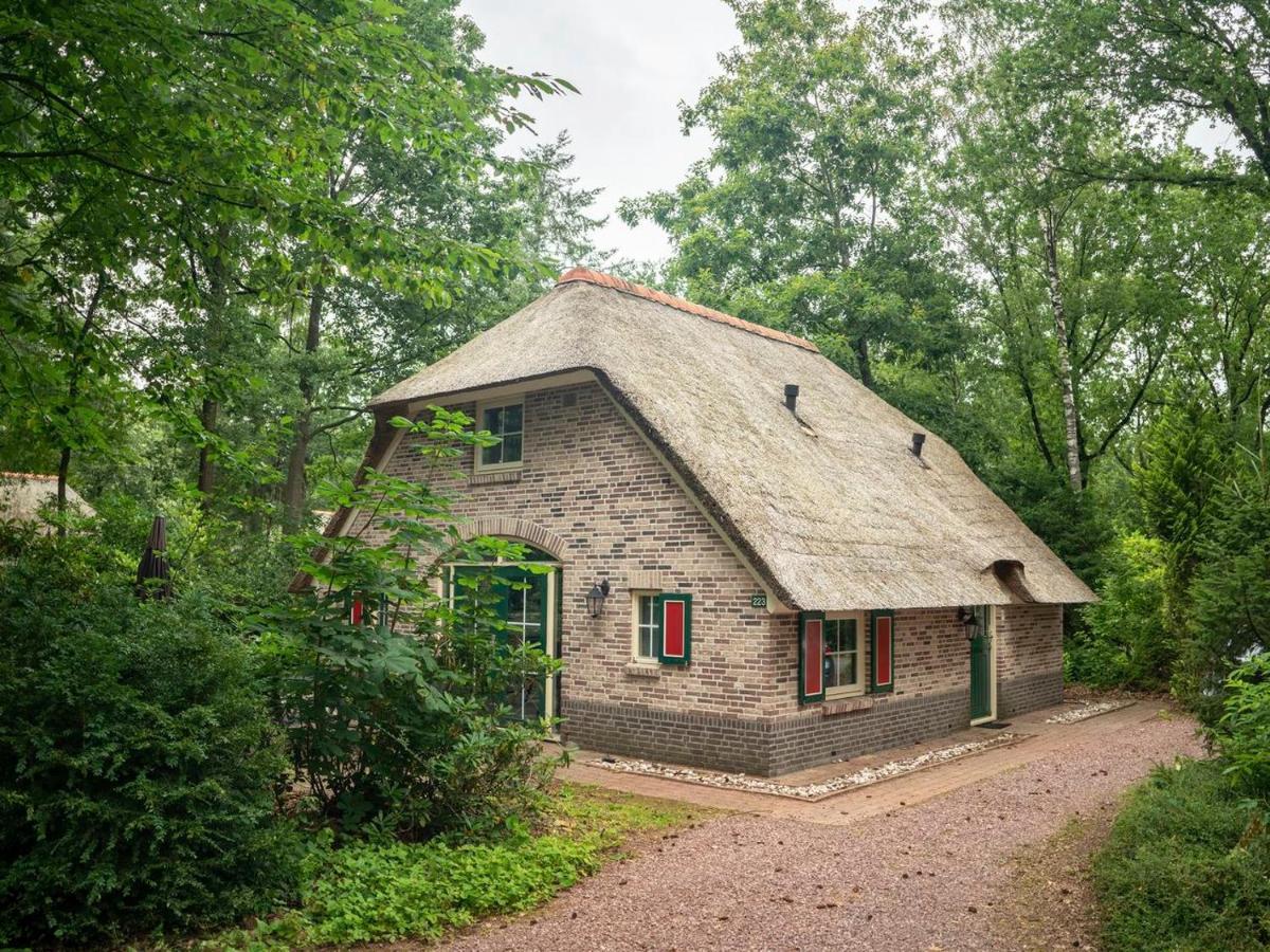 Landal Het Land Van Bartje Ees Exterior foto